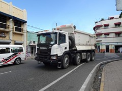 Scania P460 XT 8x4