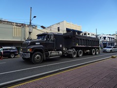 Mack CH613