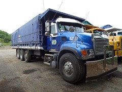 Mack Granite 8x4