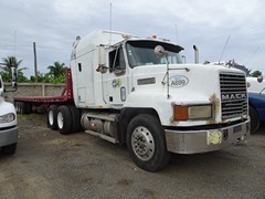 Mack CH613