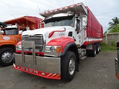 Mack Granite 8x4