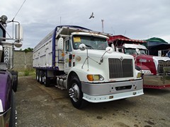 International 9200i 8x4