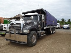 Mack Granite 8x4