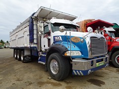 Mack Granite 8x4