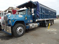 Mack R Model 8x4