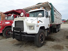 Mack DM600 8x4