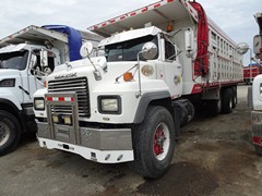 Mack RD 8x4