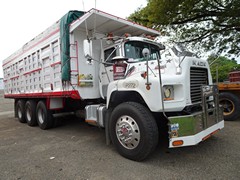 Mack DM600 8x4